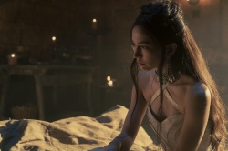 HouseOfTheDragon_EpisodeStills_1x04-KingOfTheNarrowSea_0004