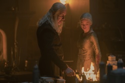 HouseOfTheDragon_EpisodeStills_1x04-KingOfTheNarrowSea_0036