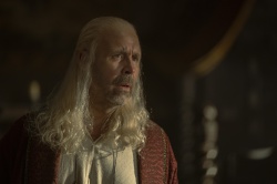 HouseOfTheDragon_EpisodeStills_1x04-KingOfTheNarrowSea_0063