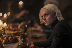 HouseOfTheDragon_EpisodeStills_1x08-TheLordOfTheTides_0007