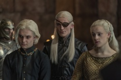 HouseOfTheDragon_EpisodeStills_1x08-TheLordOfTheTides_0054