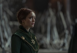 HouseOfTheDragon_EpisodeStills_1x08-TheLordOfTheTides_0055