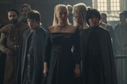 HouseOfTheDragon_EpisodeStills_1x08-TheLordOfTheTides_0058