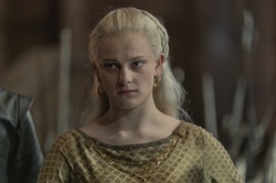 HouseOfTheDragon_EpisodeStills_1x08-TheLordOfTheTides_0063