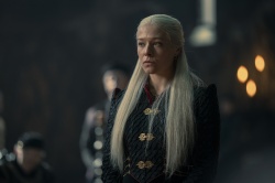 HouseOfTheDragon_EpisodeStills_1x10-TheBlackQueen_0065