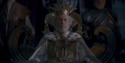 extant_HouseOfTheDragon_1x01-TheHeirsOfTheDragon_0138