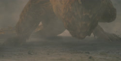 extant_HouseOfTheDragon_1x01-TheHeirsOfTheDragon_0268