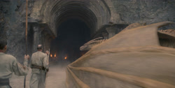 extant_HouseOfTheDragon_1x01-TheHeirsOfTheDragon_0366
