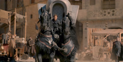 extant_HouseOfTheDragon_1x01-TheHeirsOfTheDragon_0387