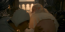 extant_HouseOfTheDragon_1x01-TheHeirsOfTheDragon_1102