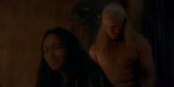 extant_HouseOfTheDragon_1x01-TheHeirsOfTheDragon_1980