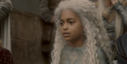 extant_HouseOfTheDragon_1x01-TheHeirsOfTheDragon_2751