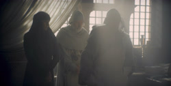 extant_HouseOfTheDragon_1x01-TheHeirsOfTheDragon_2776