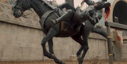 extant_HouseOfTheDragon_1x01-TheHeirsOfTheDragon_3114