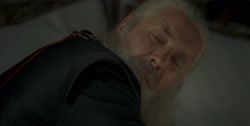 extant_HouseOfTheDragon_1x01-TheHeirsOfTheDragon_3409