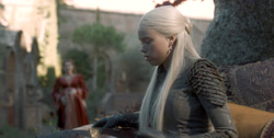 extant_HouseOfTheDragon_1x03-SecondOfHisName_0634