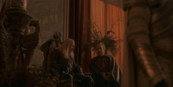 extant_HouseOfTheDragon_1x03-SecondOfHisName_1943