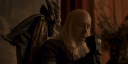 extant_HouseOfTheDragon_1x03-SecondOfHisName_2067