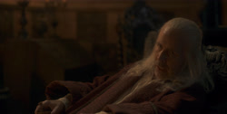 extant_HouseOfTheDragon_1x03-SecondOfHisName_3416