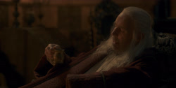 extant_HouseOfTheDragon_1x03-SecondOfHisName_3484