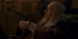 extant_HouseOfTheDragon_1x03-SecondOfHisName_3543