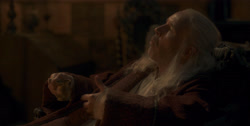 extant_HouseOfTheDragon_1x03-SecondOfHisName_3573