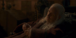 extant_HouseOfTheDragon_1x03-SecondOfHisName_3590