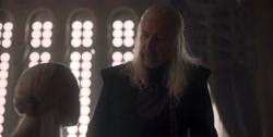 extant_HouseOfTheDragon_1x03-SecondOfHisName_3855