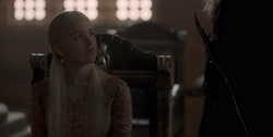 extant_HouseOfTheDragon_1x03-SecondOfHisName_3865