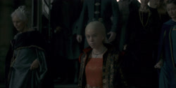 extant_HouseOfTheDragon_1x04-KingOfTheNarrowSea_0420