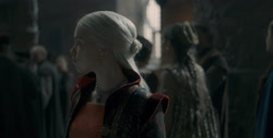 extant_HouseOfTheDragon_1x04-KingOfTheNarrowSea_0444