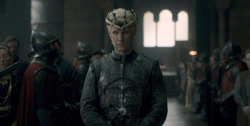 extant_HouseOfTheDragon_1x04-KingOfTheNarrowSea_0550