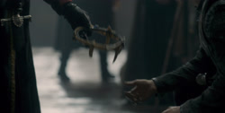 extant_HouseOfTheDragon_1x04-KingOfTheNarrowSea_0642