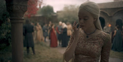 extant_HouseOfTheDragon_1x04-KingOfTheNarrowSea_0737