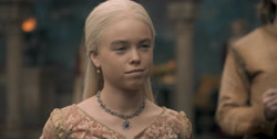 extant_HouseOfTheDragon_1x04-KingOfTheNarrowSea_0783