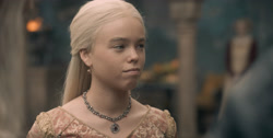 extant_HouseOfTheDragon_1x04-KingOfTheNarrowSea_0826