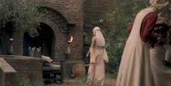extant_HouseOfTheDragon_1x04-KingOfTheNarrowSea_0843