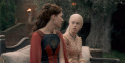 extant_HouseOfTheDragon_1x04-KingOfTheNarrowSea_0908