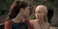 extant_HouseOfTheDragon_1x04-KingOfTheNarrowSea_1003