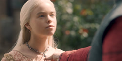 extant_HouseOfTheDragon_1x04-KingOfTheNarrowSea_1046