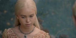 extant_HouseOfTheDragon_1x04-KingOfTheNarrowSea_1100