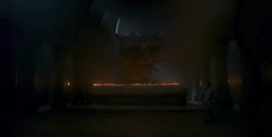 extant_HouseOfTheDragon_1x04-KingOfTheNarrowSea_1560