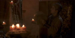 extant_HouseOfTheDragon_1x04-KingOfTheNarrowSea_1764