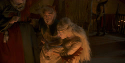 extant_HouseOfTheDragon_1x04-KingOfTheNarrowSea_1803