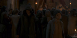 extant_HouseOfTheDragon_1x04-KingOfTheNarrowSea_1909