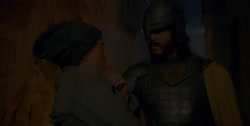 extant_HouseOfTheDragon_1x04-KingOfTheNarrowSea_2001