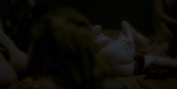extant_HouseOfTheDragon_1x04-KingOfTheNarrowSea_2210