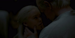 extant_HouseOfTheDragon_1x04-KingOfTheNarrowSea_2355