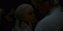 extant_HouseOfTheDragon_1x04-KingOfTheNarrowSea_2356