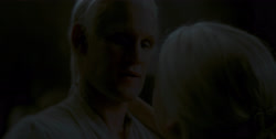 extant_HouseOfTheDragon_1x04-KingOfTheNarrowSea_2432